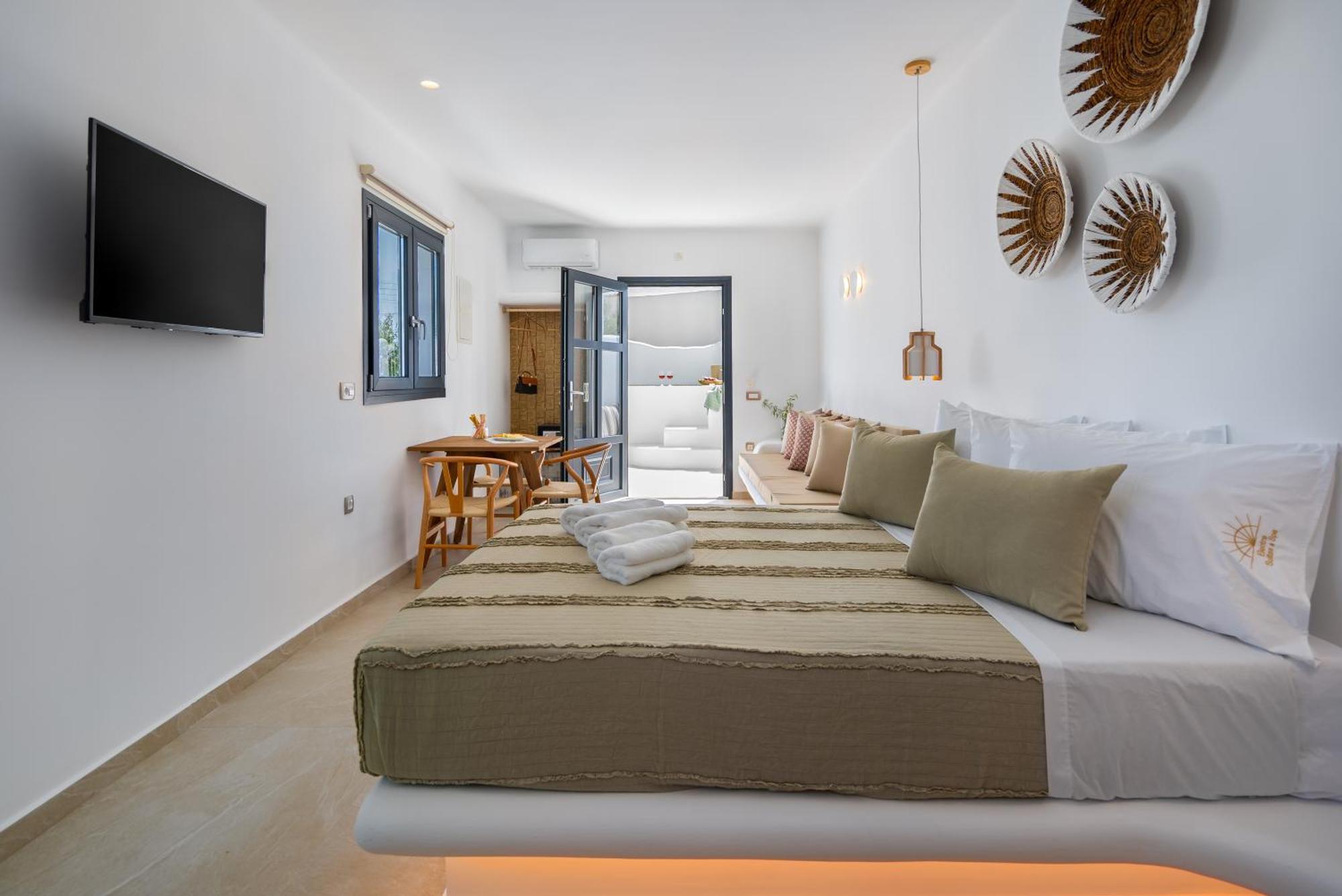 Electra Suites & Spa Perivolos  Exterior photo